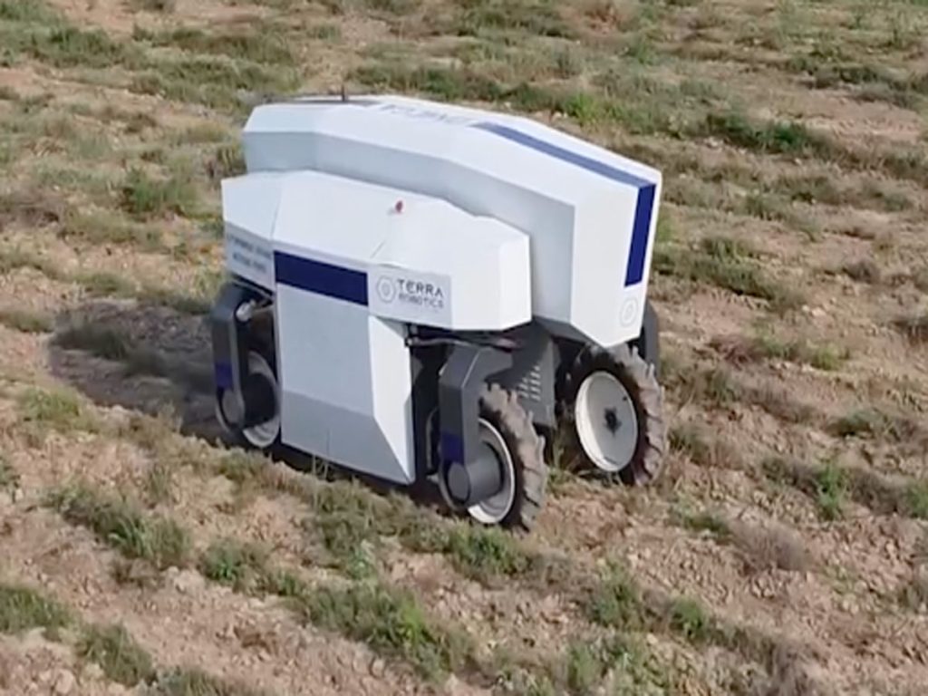 رباتیک در کشاورزی: از کاشت تا برداشت، بازوهای هوشمند در خدمت مزرعه